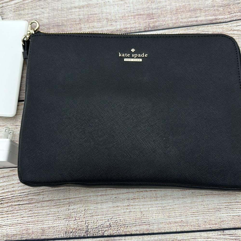 Kate Spade Everpurse Black Large Quentin Wristlet - Picture 4 of 10